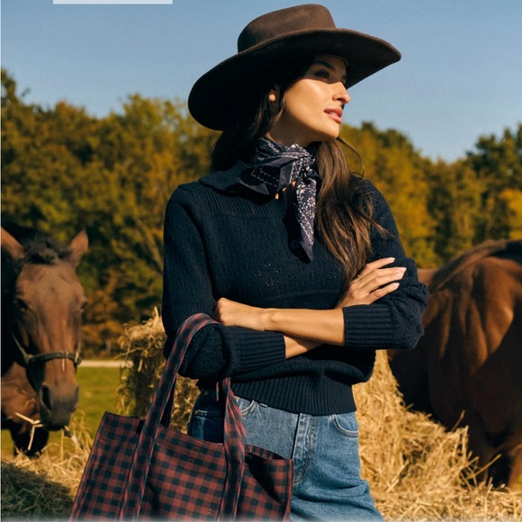 Petite Medigote Marceau sweater - Picture 3 of 9